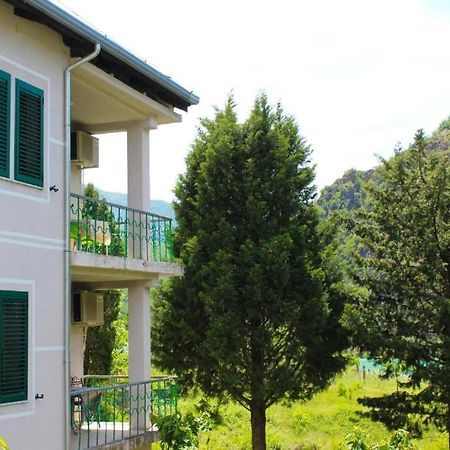 Koman Agroturizem Hotel Vila Franceze מראה חיצוני תמונה