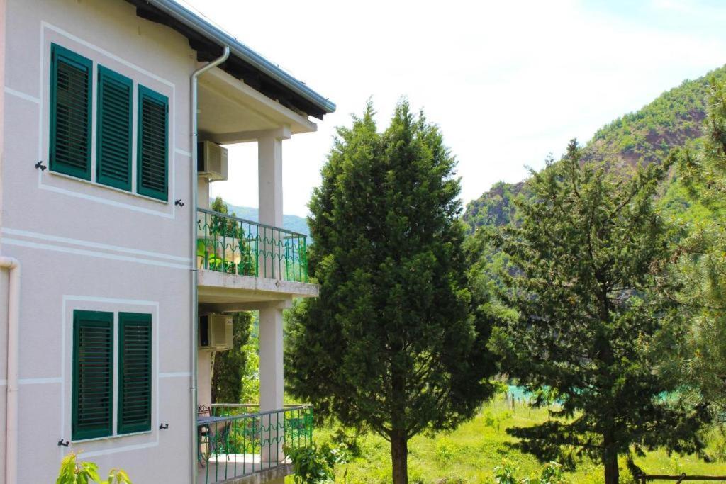 Koman Agroturizem Hotel Vila Franceze מראה חיצוני תמונה
