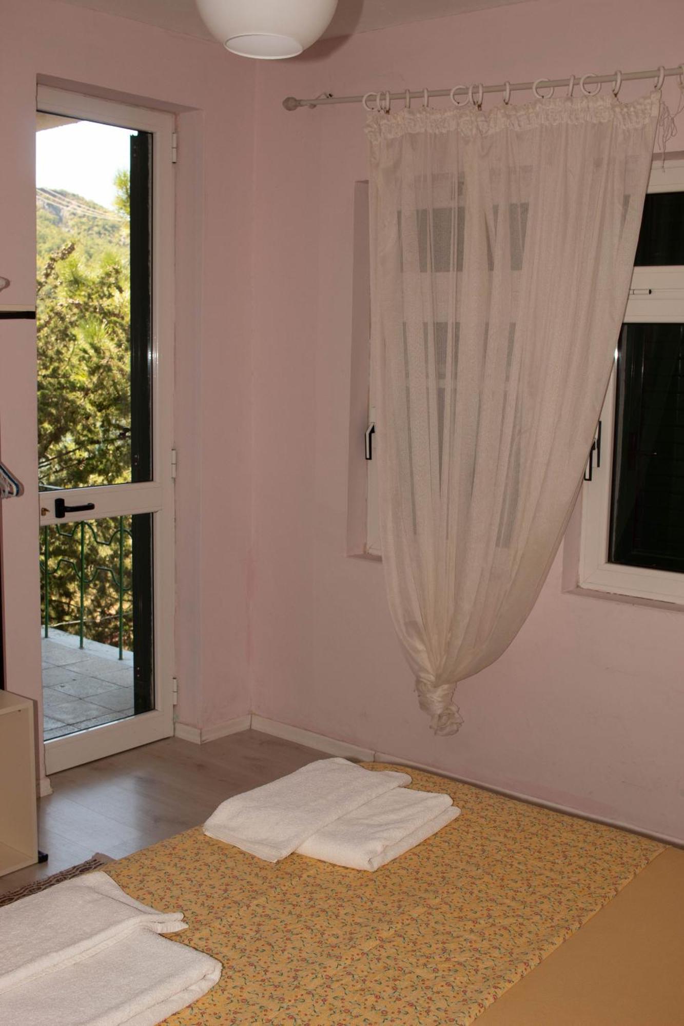 Koman Agroturizem Hotel Vila Franceze מראה חיצוני תמונה